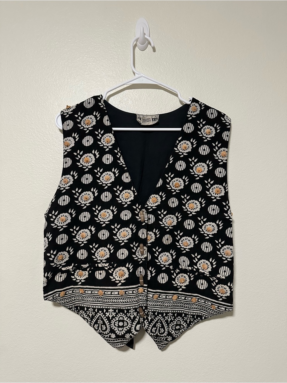 Vintage Floral Pattern Black Button-Front Womens Vest